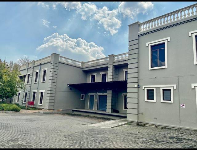 3,247M² OFFICE TO LET IN ERAND GARDENS